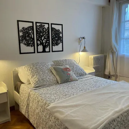 Bed & Breakfast 32 Parc Des Sports Chez Catherve Saint-Medard-de-Guizieres