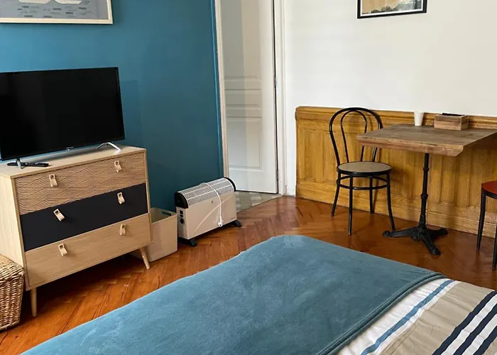 32 Parc Des Sports Chez Catherve B&B Saint-Medard-de-Guizieres